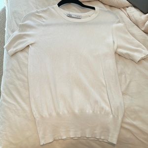 Zara sweater top size small